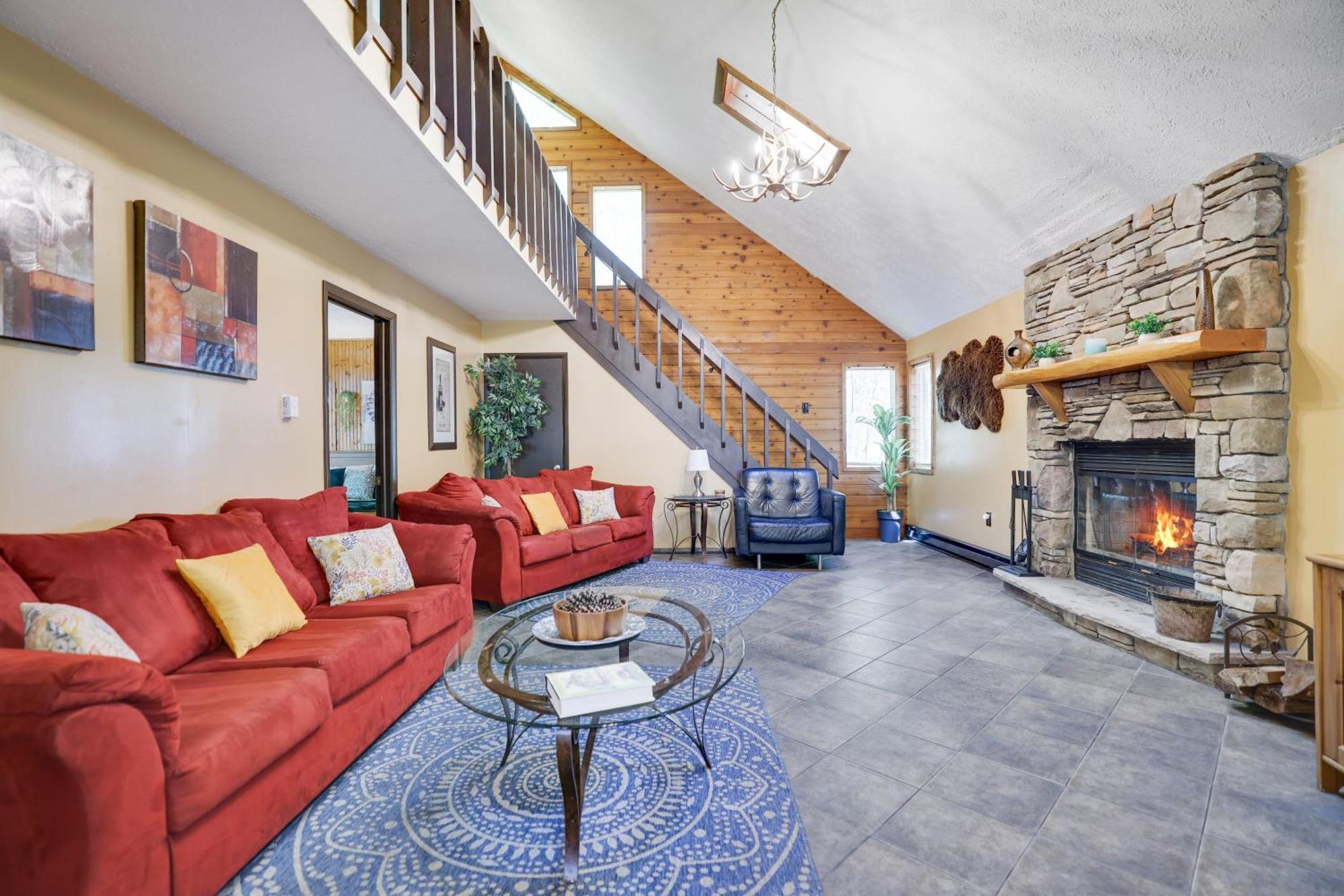 Chalet Renovated Near Casino, Camelback , Kalahari 4Bdrms Firepit Hot Tub Game Room Tobyhanna Buitenkant foto