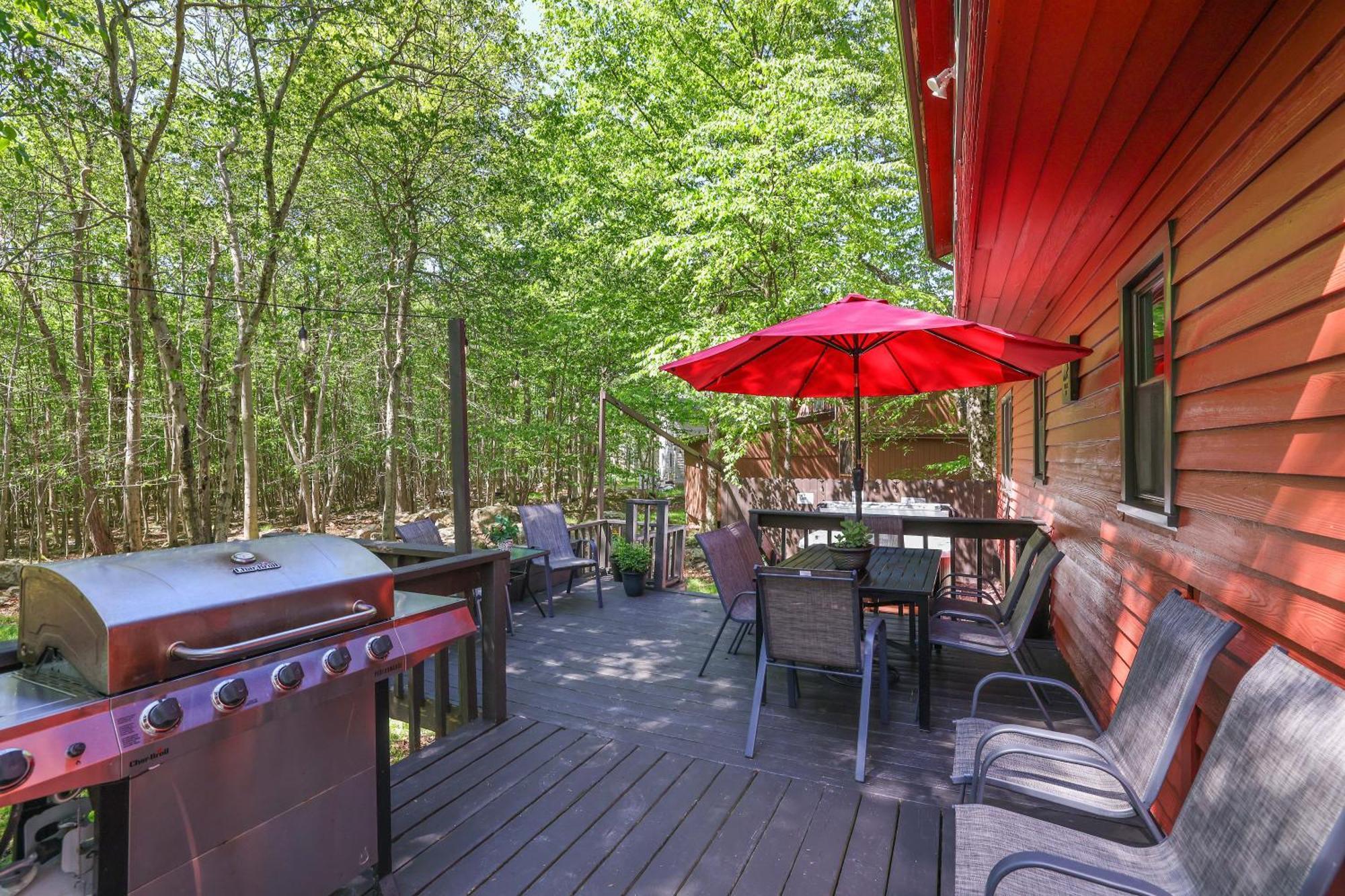 Chalet Renovated Near Casino, Camelback , Kalahari 4Bdrms Firepit Hot Tub Game Room Tobyhanna Buitenkant foto